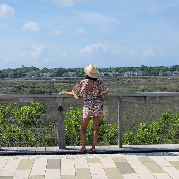 Meet your Posher, Tasia - Picture 1 of 1